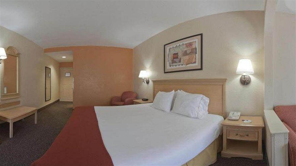 Holiday Inn Express - Clermont By Ihg Exterior foto